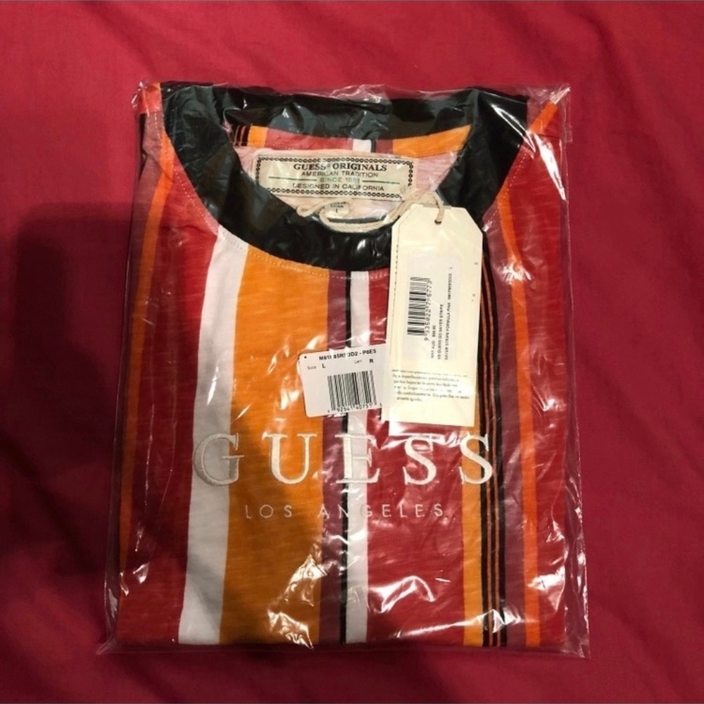 Guess T shirt